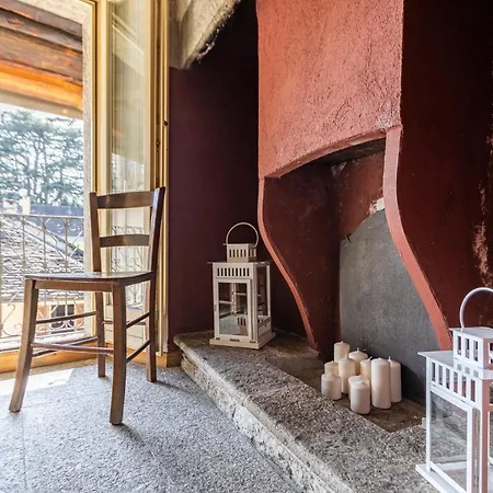 Stay5vie: Incantevole Monolocale/balcone/borgo Appartement Domodossola