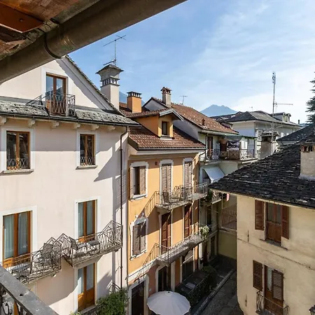 Apartman Stay5vie: Incantevole Monolocale/balcone/borgo Domodossola