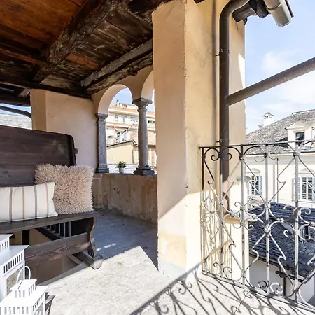 Apartman Stay5vie: Incantevole Monolocale/balcone/borgo Domodossola