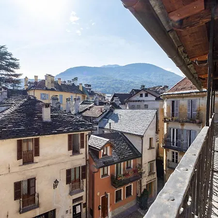 Apartman Stay5vie: Incantevole Monolocale/balcone/borgo Domodossola