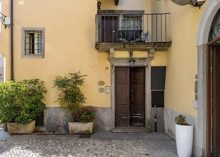 Stay5vie: Incantevole Monolocale/balcone/borgo Διαμέρισμα *