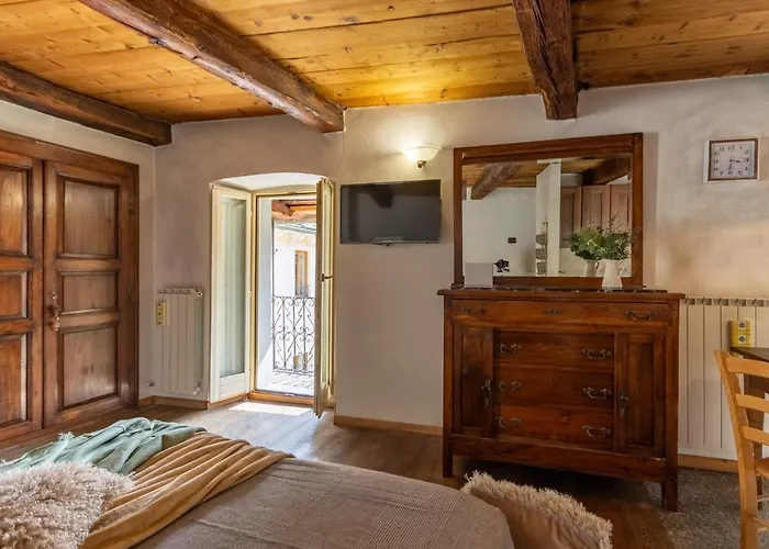 Stay5vie: Incantevole Monolocale/balcone/borgo Διαμέρισμα *