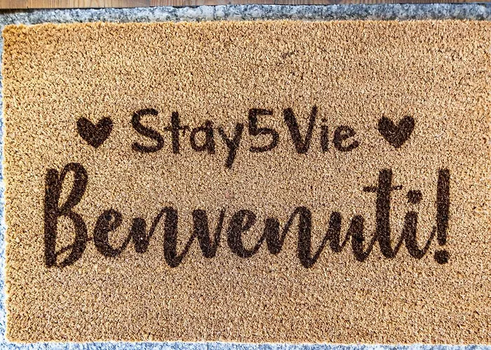 Stay5vie: Incantevole Monolocale/balcone/borgo * Domodossola